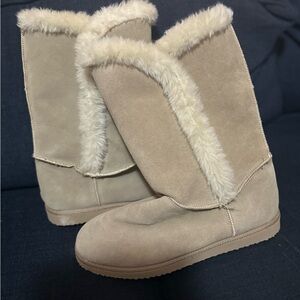 Women's Tan Suede Boots with Faux Fur Lining